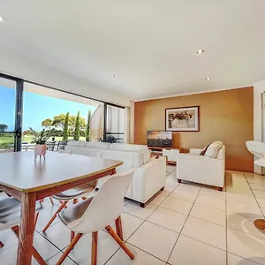 unit-2-seachange-apartments.hotelsbyronbayaustralia.com/