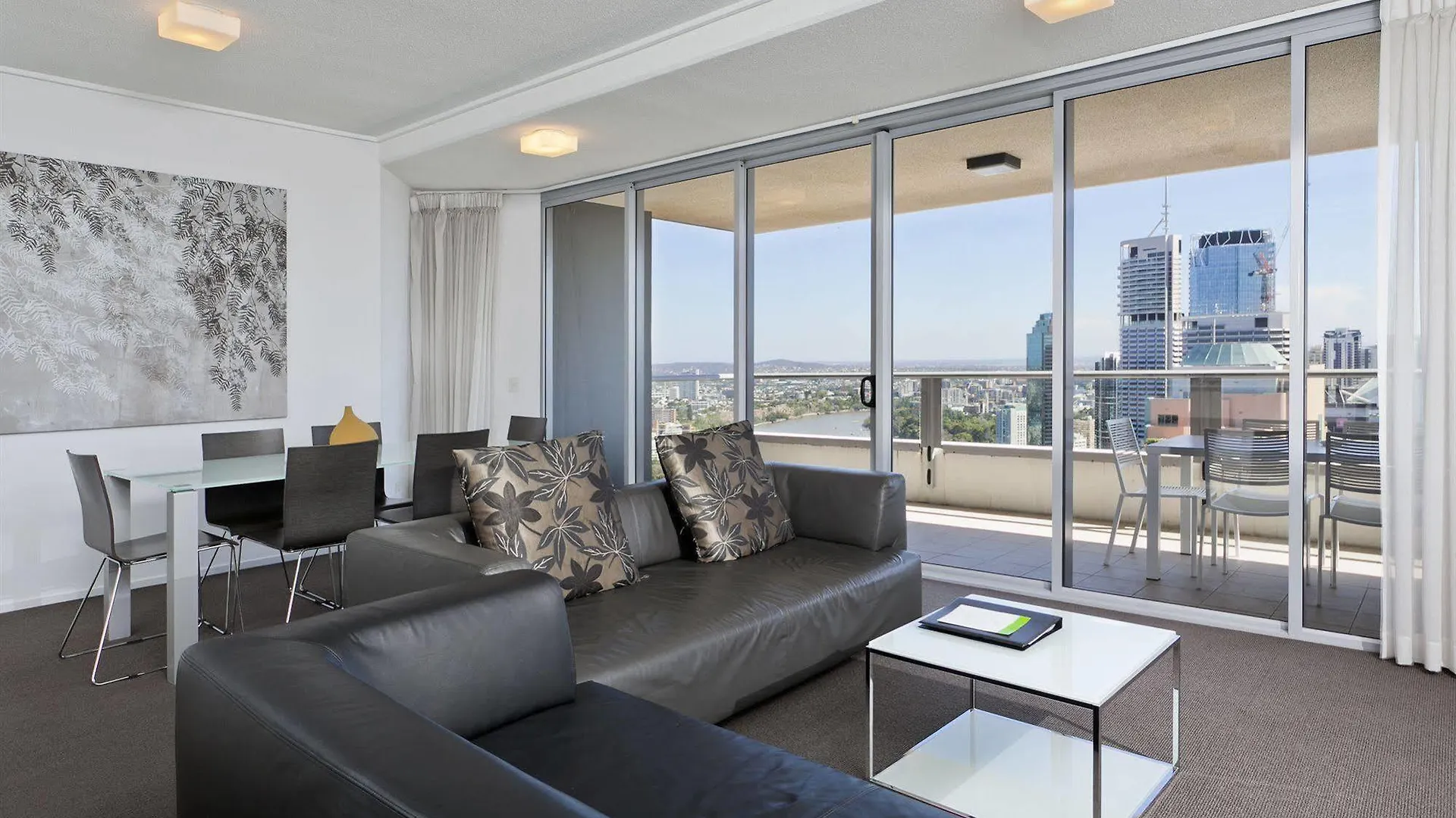****  Mantra On The Quay Aparthotel Brisbane Australia
