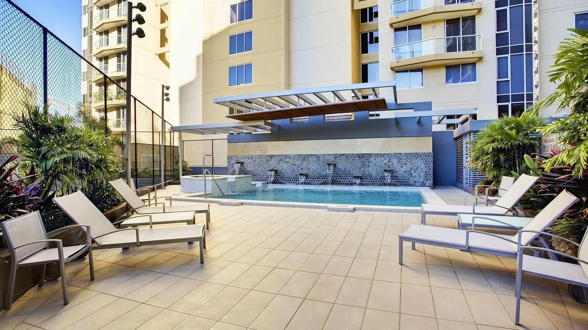 Mantra On The Quay Aparthotel Brisbane