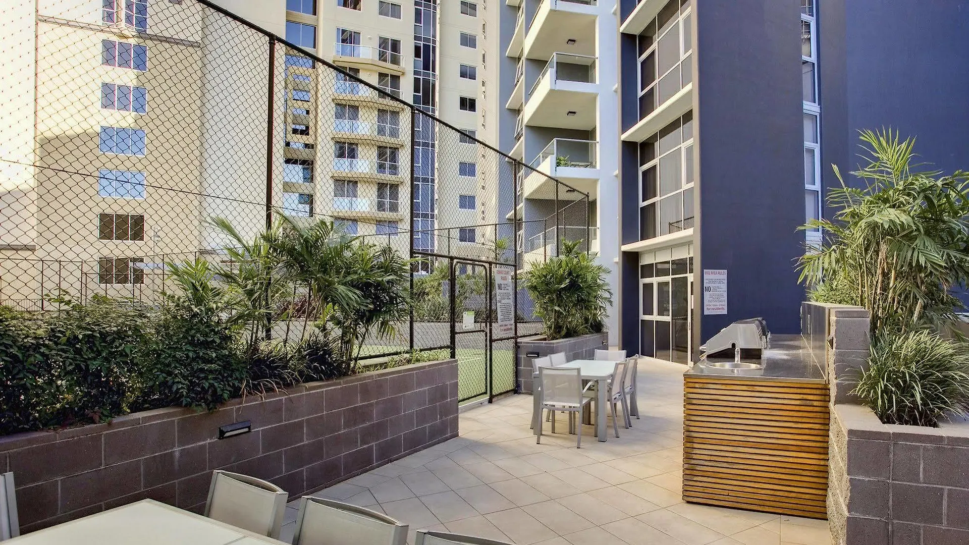 Mantra On The Quay Aparthotel Brisbane 4*,  Australia